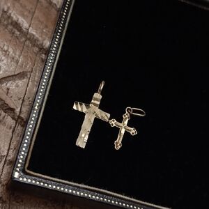 14k yellow gold crosses pendant charm